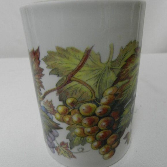Crown Trent Staffordshire England Fine Bone China Grape Cup Mug Vintage 12 ounce - Picture 5 of 12